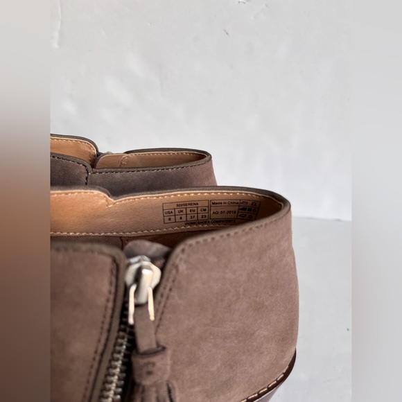 Vionic Joy Serena Orthotic Suede Ankle Boots Womens 6 Taupe Comfort Side Zip - Picture 4 of 7